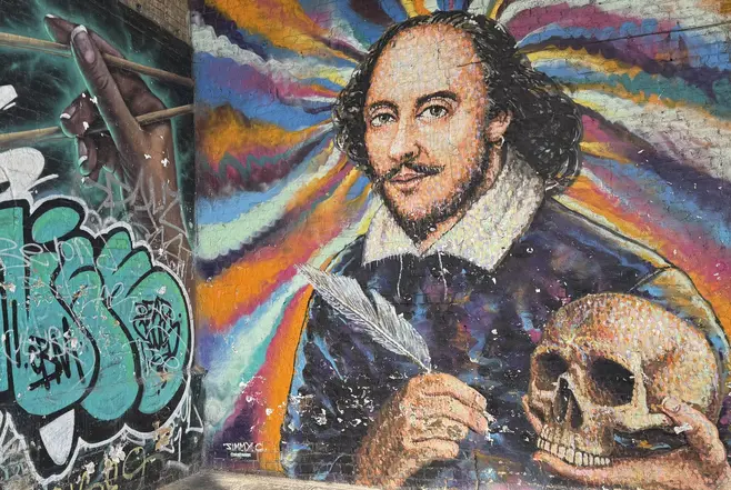 London Bridge Literary Legends Tour: Shakespeare, Dickens & more