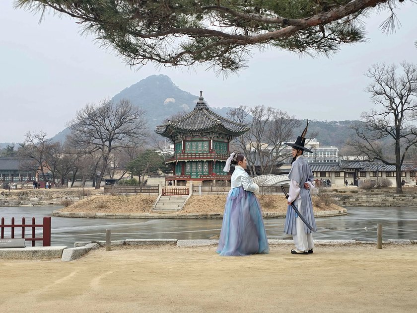 Inside Gyeongbokgung: History, Power & Hidden Stories | GuruWalk
