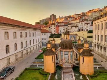 Coimbra snapshot with a certified guide in less than 2H