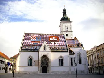 The Literary & Romantic Soul of Zagreb: Walking Tour with Art Postcards
