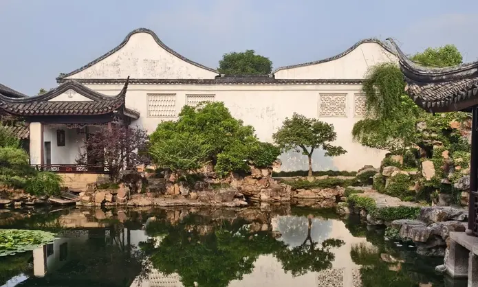 Tour Gratuito: Paseo Lento en Suzhou con Jardines, Canales y Vida Cotidiana
