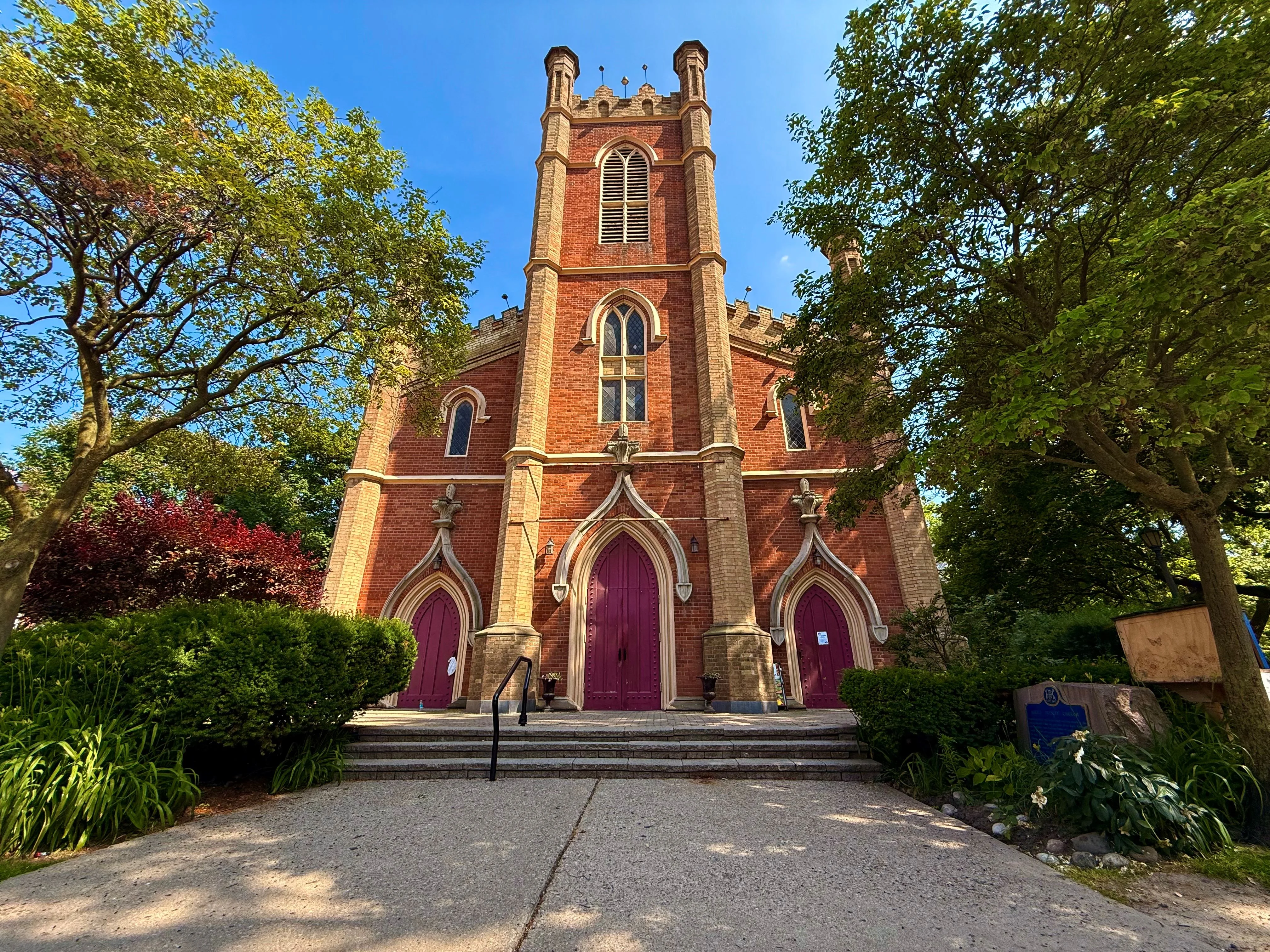 History of Toronto: The City’s Oldest Landmarks Walking Tour