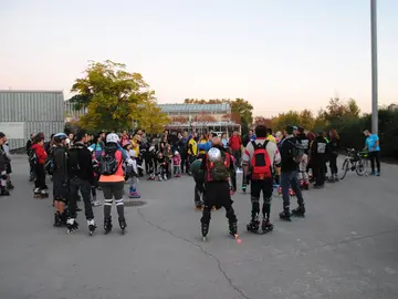 Free Tour through Madrid Rio: You choose, Walking or Skating
