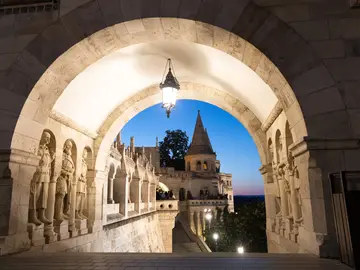 Buda Castle free tour: Fisherman’s Bastion, Royal Palace