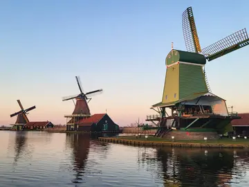Descubre Zaanse Schans y sus Molinos