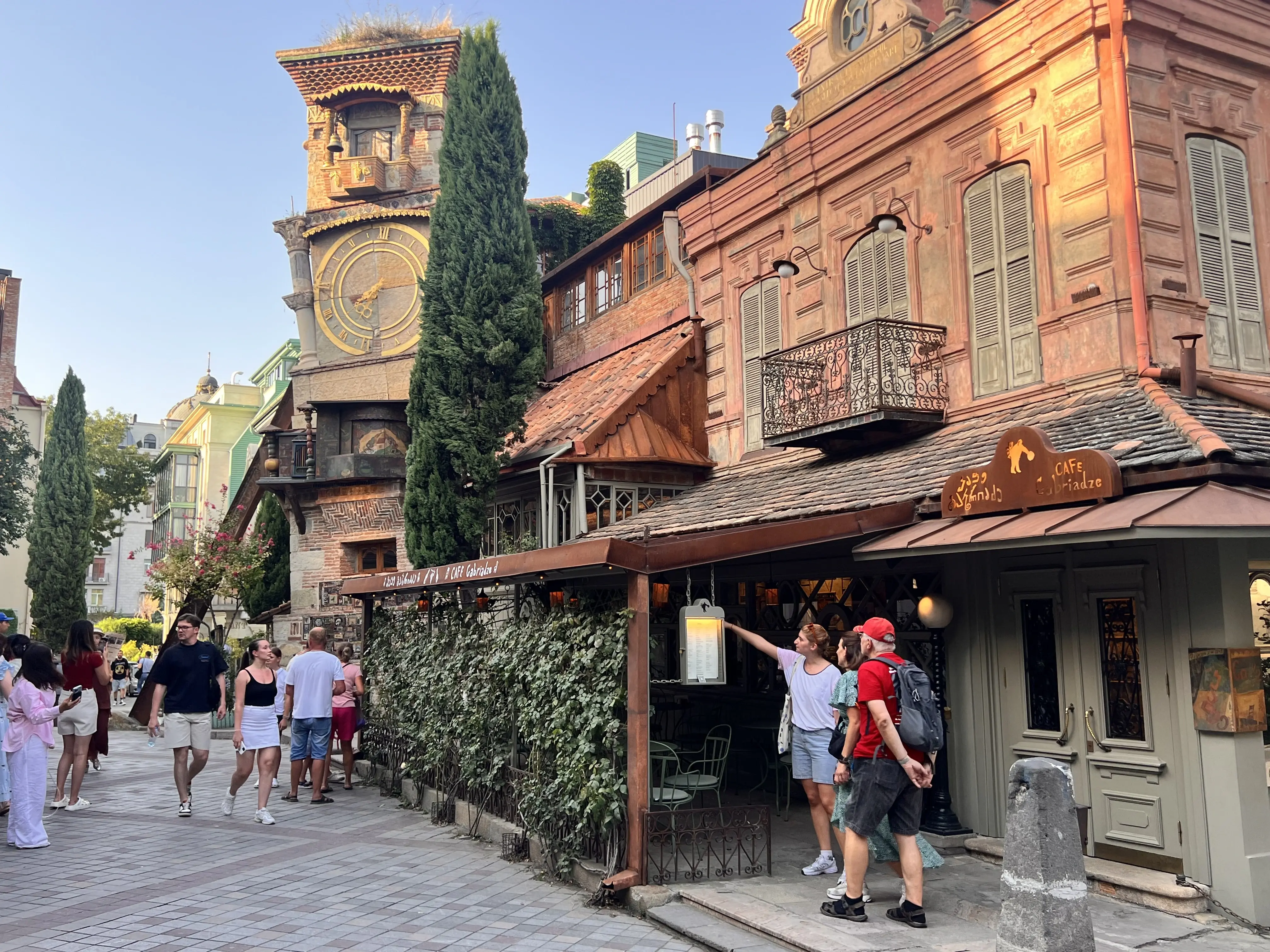 Esplora la città vecchia di Tbilisi con una guida locale 