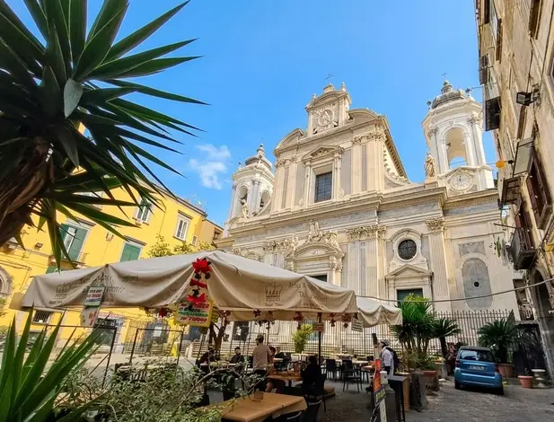 Tour di Napoli, città di mistero, leggende e segreti nascosti