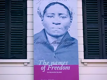 Cape Slavery, Islam, Apartheid and the Colours of Bo-Kaap.