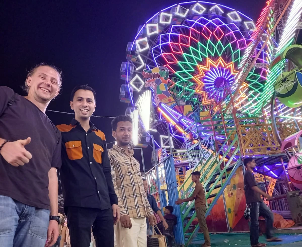 Explore Old Delhi’s Culture Through Stories & Flavors Meet the Delhi Locals Who Keep Traditions Alive!