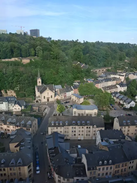 De Pfaffenthal a Grund: paseo histórico con experiencia en pub