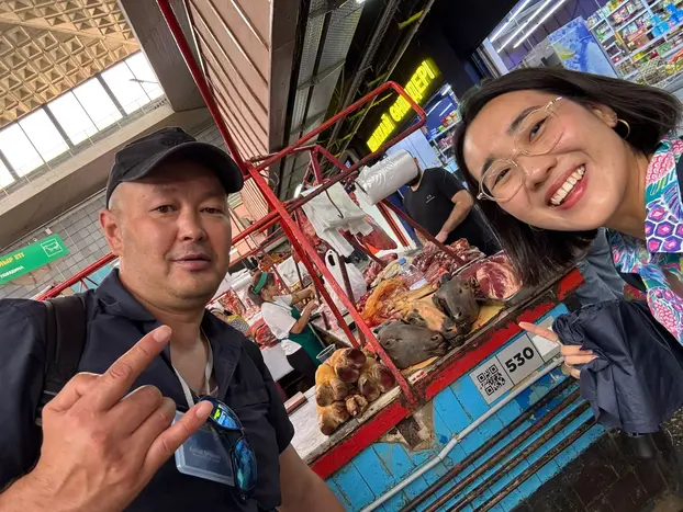 “Tour a pie gratuito por Almaty: Joyas ocultas y vida local