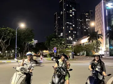 Premium-Tour mit dem Motorrad: Entdecken Sie die versteckten Orte von Saigon bei einem nächtlichen Motorradabenteuer