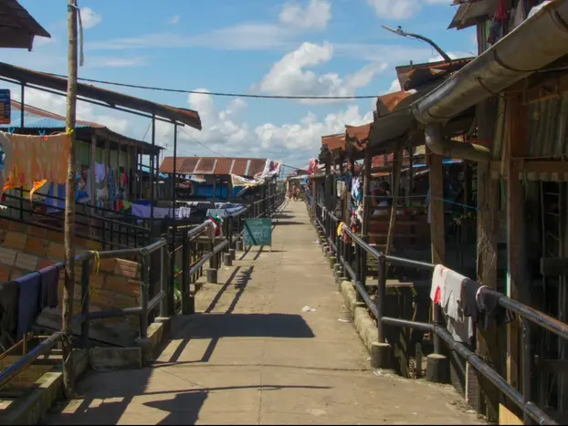 Visita guiada a pie gratuita con el mercado de Belén.