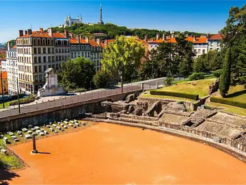 Croix Rousse: Bohemio, histórico y artístico 