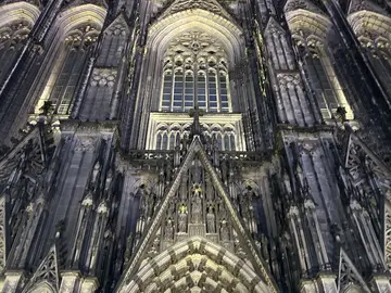 Free walking tour alla scoperta dei misteri e delle leggende di Colonia.