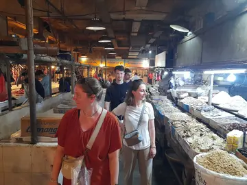 Especias, historias y ambiente callejero