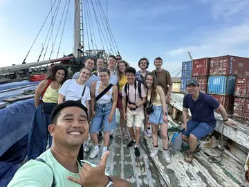 Jakarta Svelata: Un Tour Completo a Piedi Attraverso i Luoghi da Non Perdere della Città - Snack Gratuiti