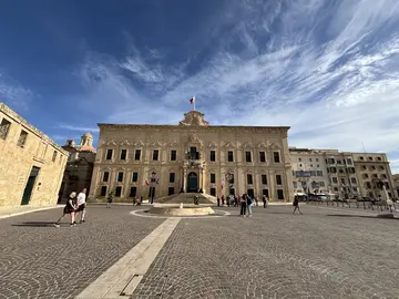 Valletta Revelada: El Tour a Pie Gratuito Definitivo