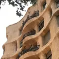 Free tour through the architectural gems of Barcelona: from Plaça Catalunya to Gràcia along Passeig de Gràcia.