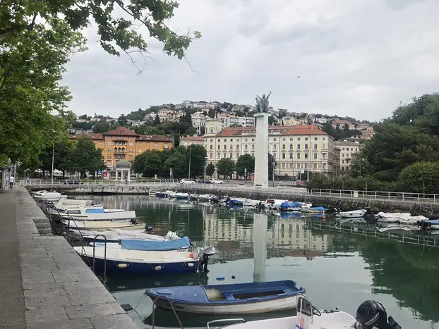 La Experiencia Definitiva en Rijeka: Casco Antiguo, Leyendas y Vistas Panorámicas
