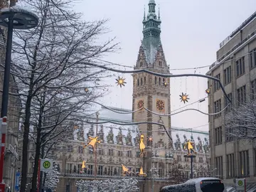 Discover Hamburg: History, Port and Secrets