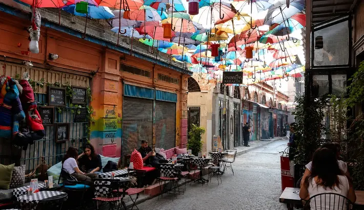 Sapori tra due continenti: free walking tour di Karaköy e Kadıköy