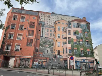 Croix-Rousse: l'altra collina - belvedere, vita locale ed essenza lionese
