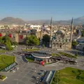 Verborgene Schätze von Kayseri: Ein Spaziergang durch Geschichte, Weinberge und lokale Aromen