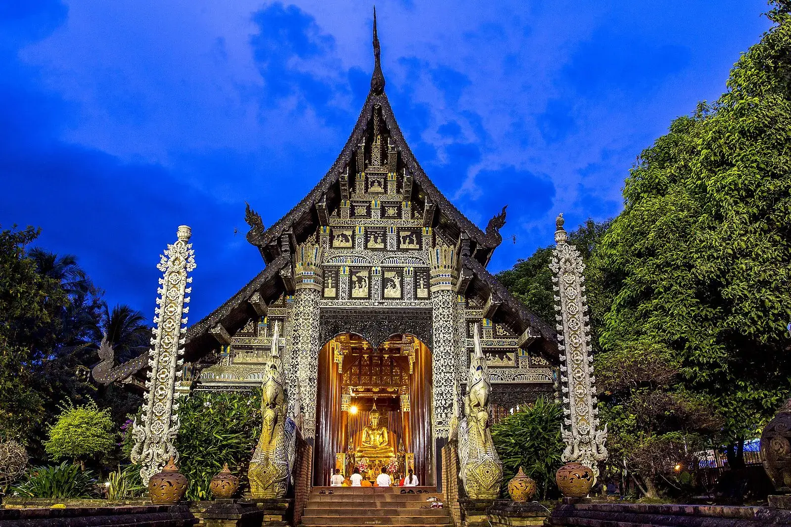 Golden Hour Chiang Mai: History, Culture & Market