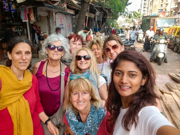 Dharavi Bildungsrundgang, geleitet von lokalen Studentinnen: Geschichten aus dem echten Leben und der Gemeinschaft