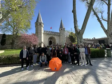 2 Kontinente, 1 Stadt: Free walking tour von Europa nach Asien