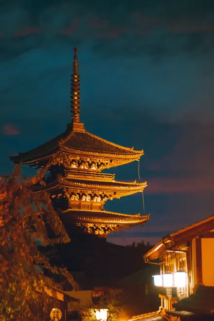 Free evening tour of Gion and Geisha districts in Italian