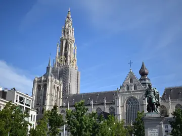 Free tour of the historic center of Antwerp