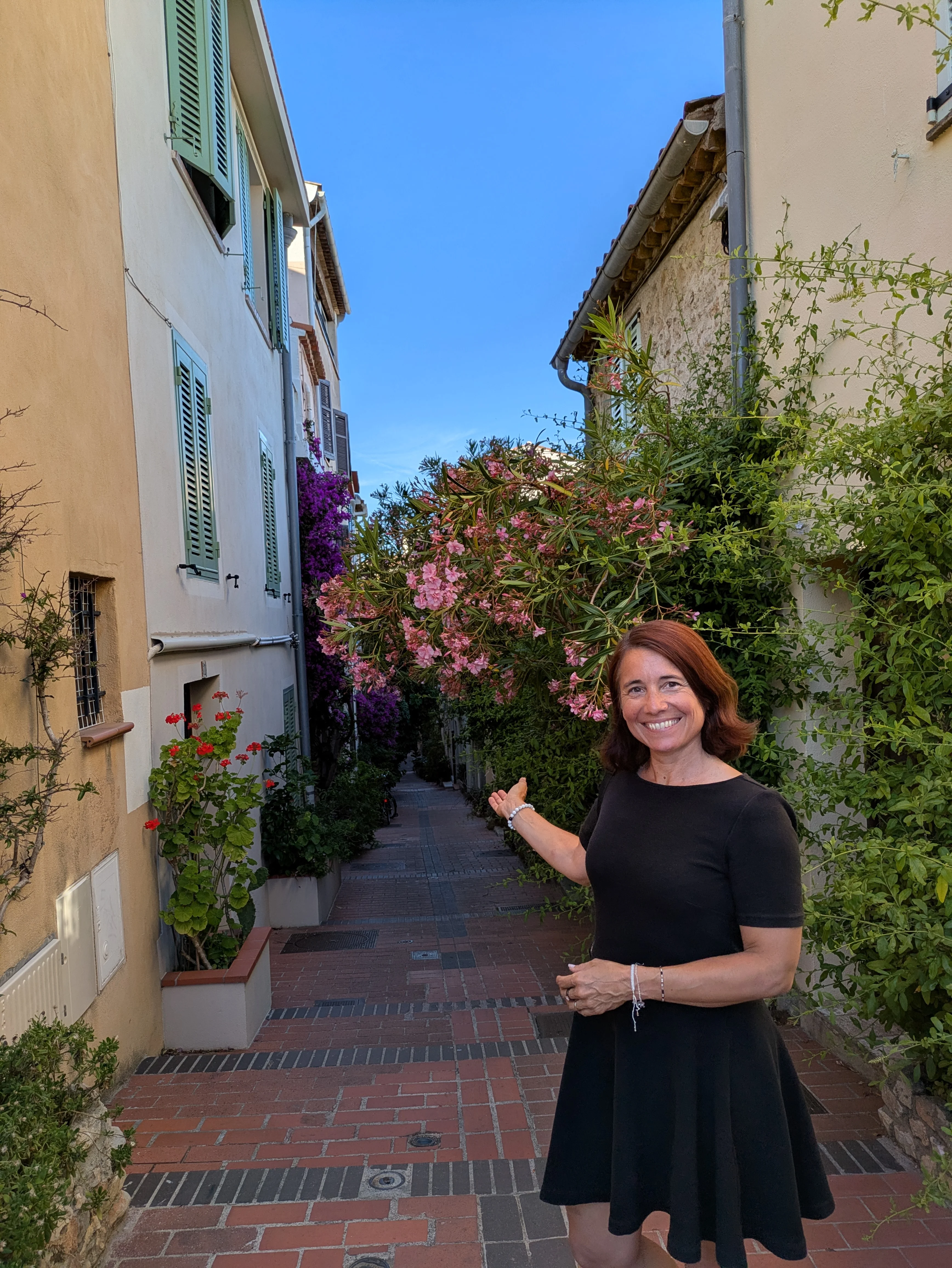 Descubra Antibes con un local