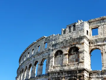 Pula Highlifhts
