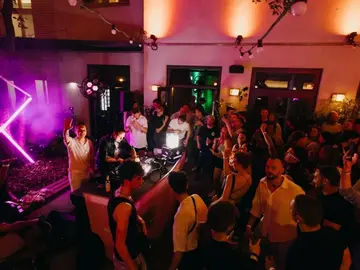 Originale, kostenlose Kneipentour mit versteckten Bars und VIP-Jazzclub