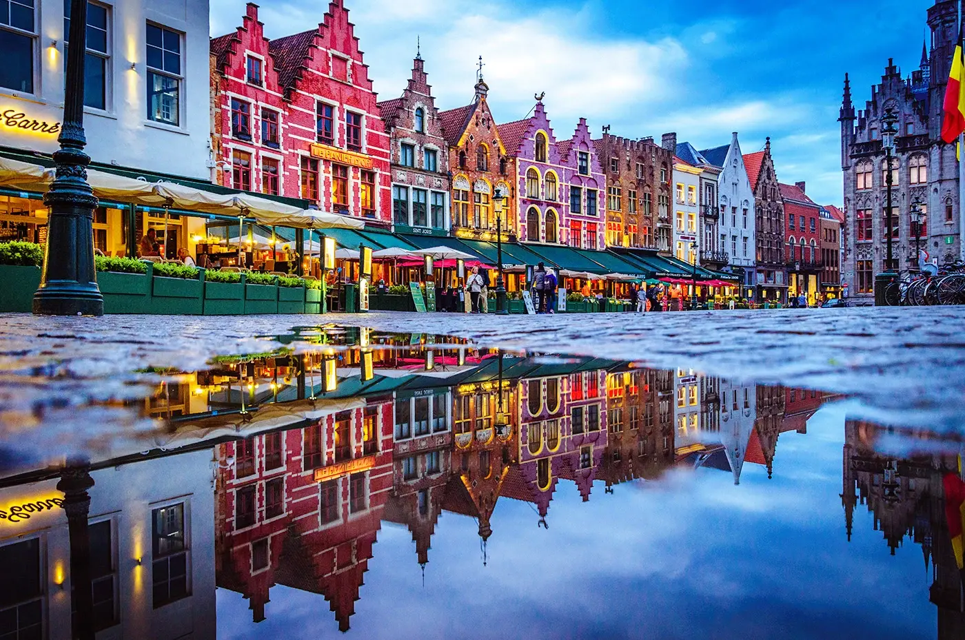 FREE TOUR: ACROSS BRUGES HISTORY EQUALS FUN