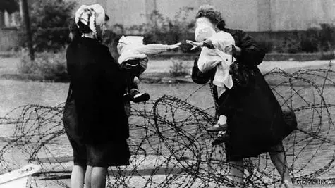 Free tour of the Berlin Wall and the GDR.