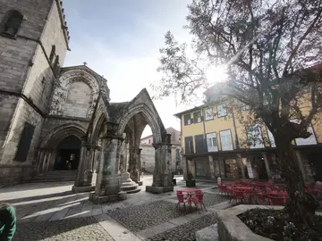 Guimarães Free Tour – Cradle of Portugal & Hidden Gems. The Complete Experience!