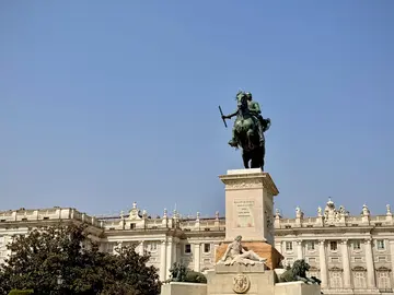 Scopri Madrid: un'avventura di caccia al tesoro per famiglie