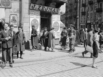 Unforgetting. A Jewish Perspective at a City That Moved On