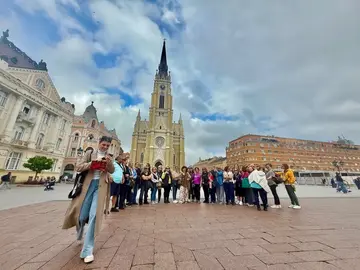 🧿 Novi Sad Essentials: Walking City Tour in Turkish 