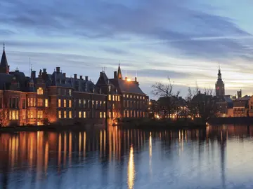 Walking tour through The Hague! What has The Hague to Offer? Let's explore! 