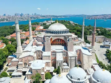 PREMIUM Istanbul Altstadt-Tour: Juwelen & Geschichten mit Dr. Sib