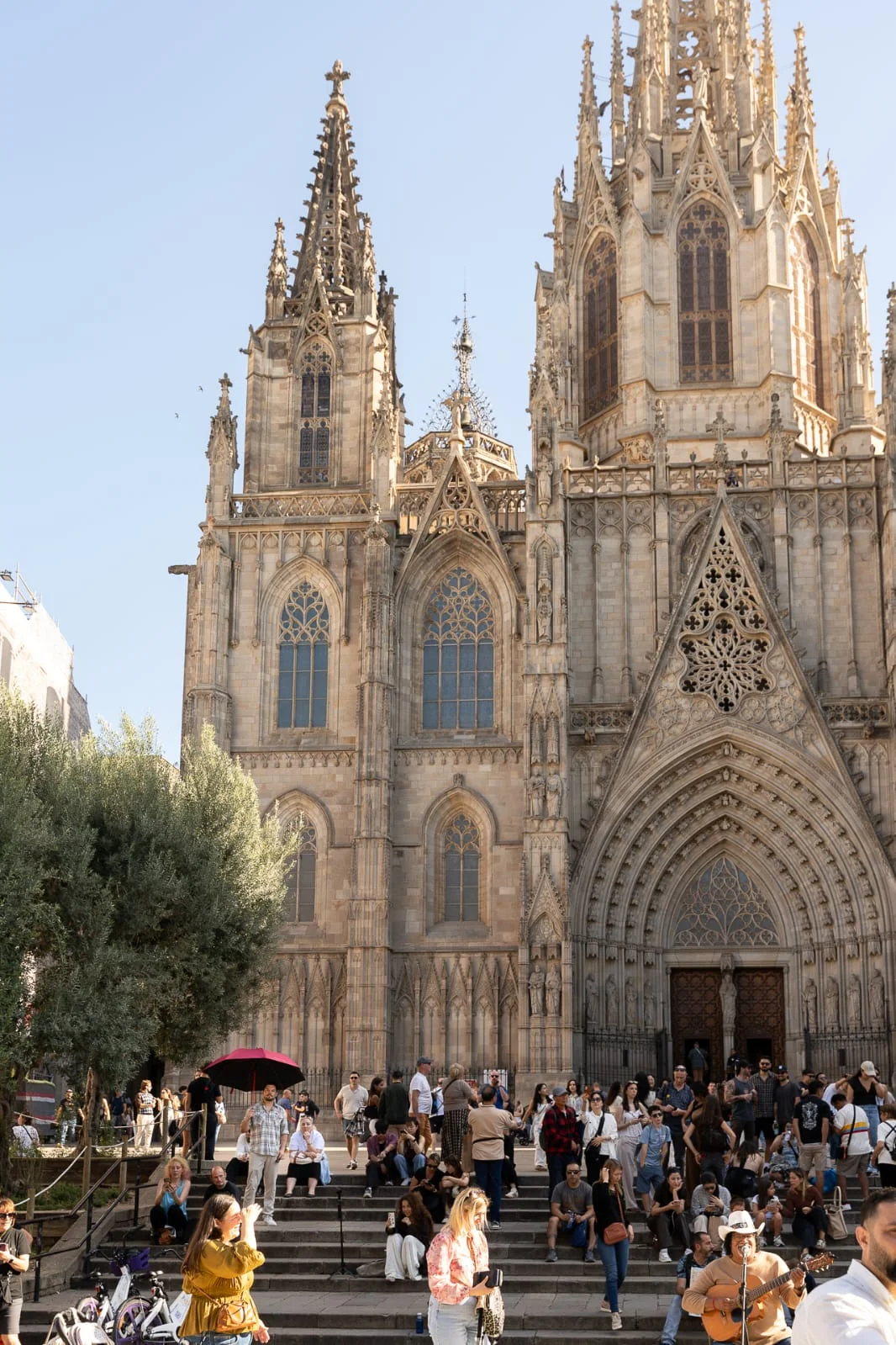 Walking tour through the historic heart of Barcelona