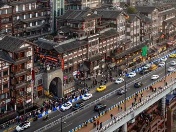 SMALL GROUP - Chongqing Highlight Free Walking Tour
