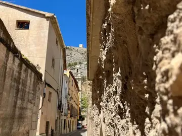 Cocentaina through the streets of Vila Comtal and Raval.