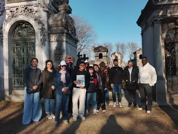 Scandals, Intrigues & History: Tales at Père Lachaise Cemetery Tour Paris