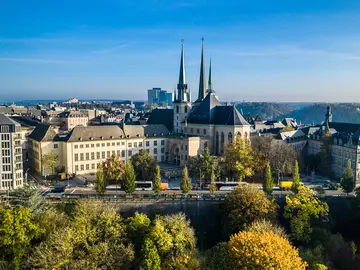 Free Tour: Discover Luxembourg; History, Legends, Viewpoints, and Photographic Route