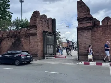 🏰 Heart of the Lanna Kingdom: The Essential Chiang Mai Old City Walk 🇹🇭